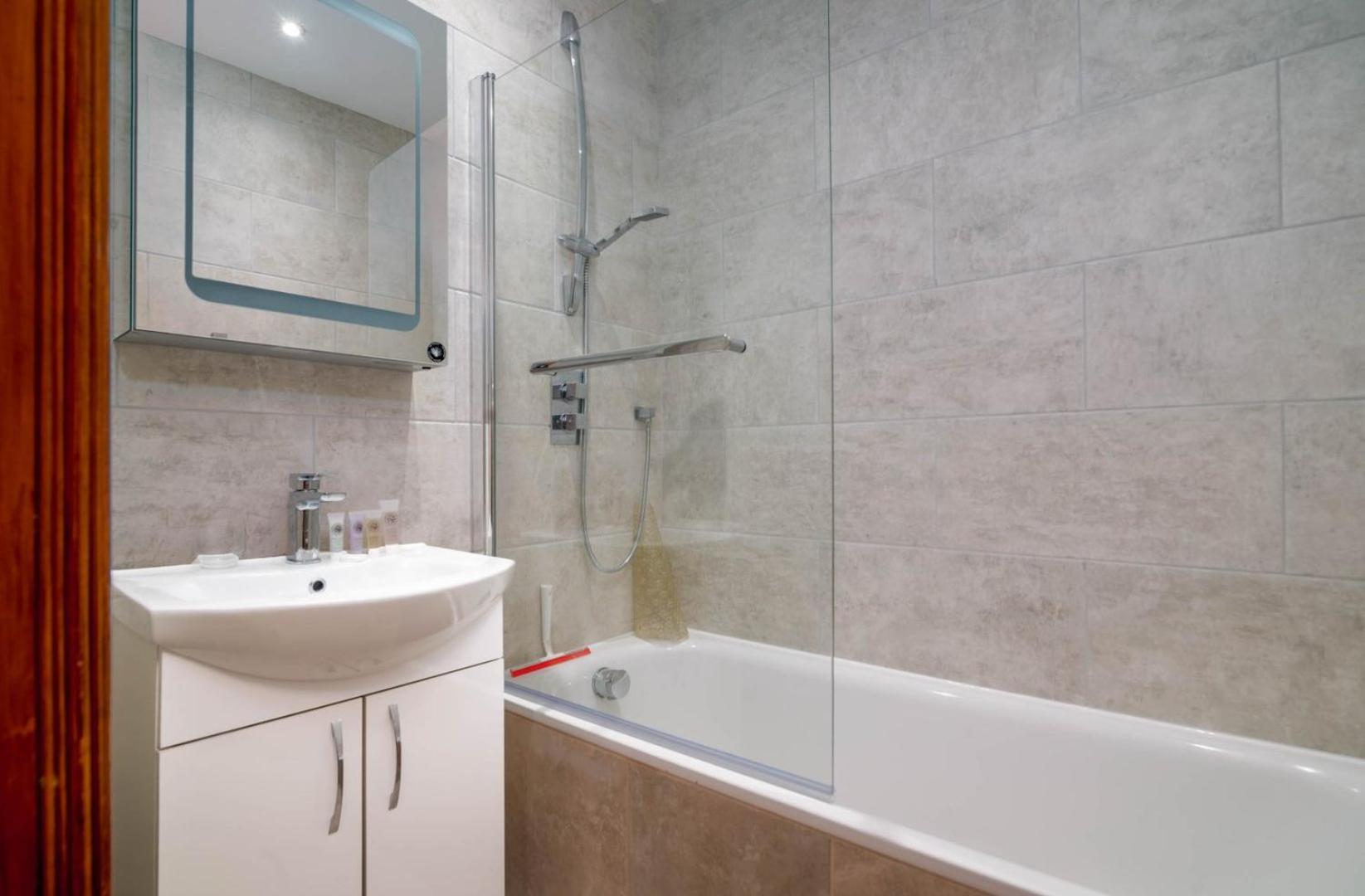 Guestready - Central Converted Mews In Bayswater Apartamento Londres Exterior foto